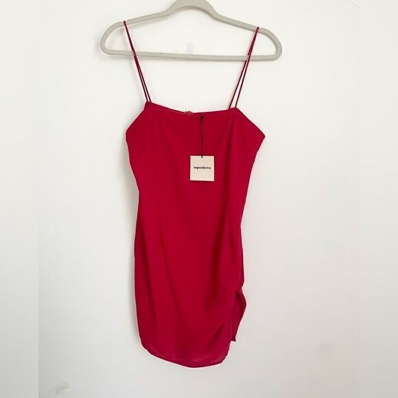 NWT Superdown x Revolve Syrus Slit Mini Dress in Cherry - Picture 6 of 8